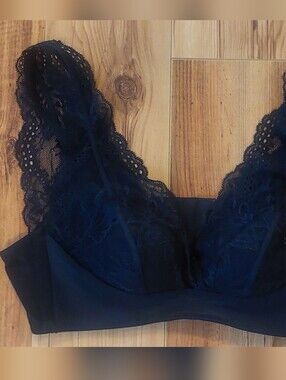 Black Lace Bra By Understance